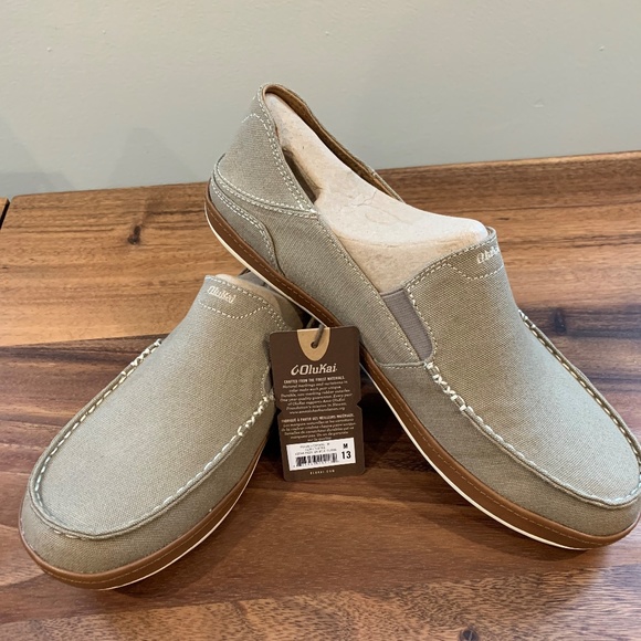 olukai puhalu canvas shoe